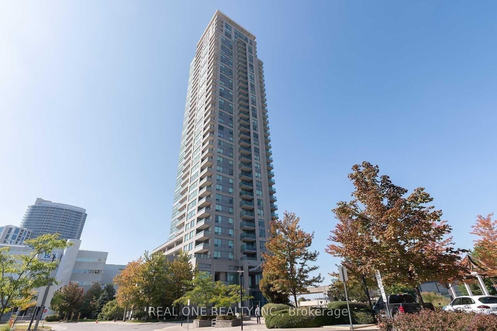 Property Photo: 60 Brian Harrison Way 1802 ON M1P 5J5