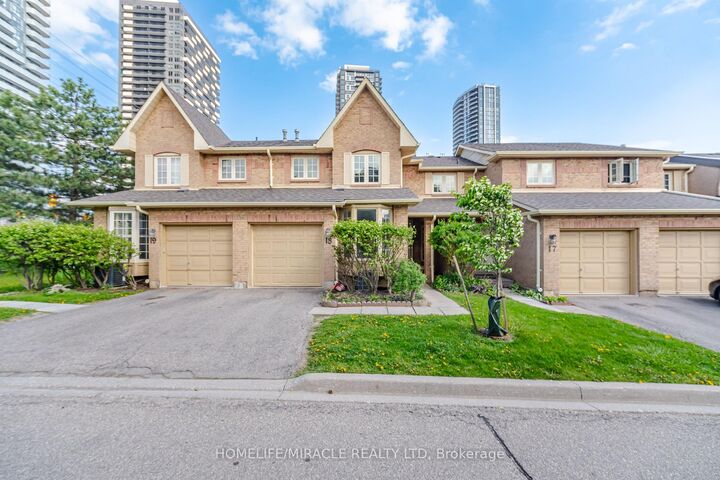 Property Photo: 35 Ceremonial Drive 18 ON L5R 3G6