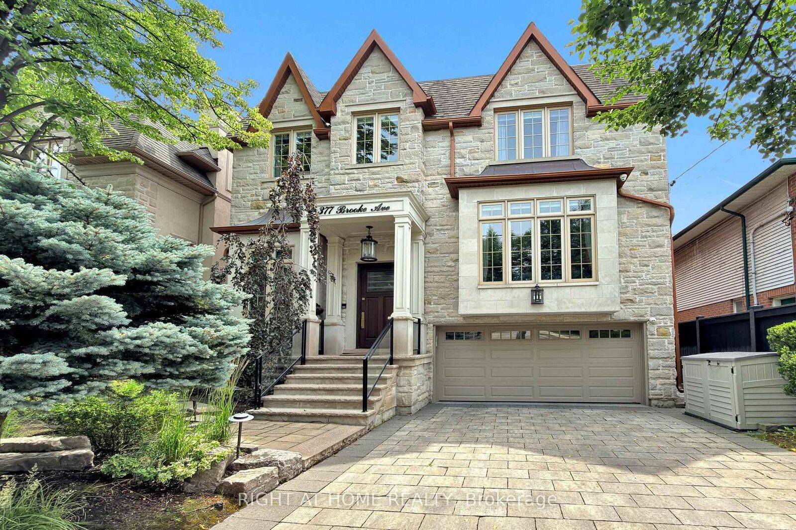 Property Photo: 377 Brooke Avenue ON M5M 2L5