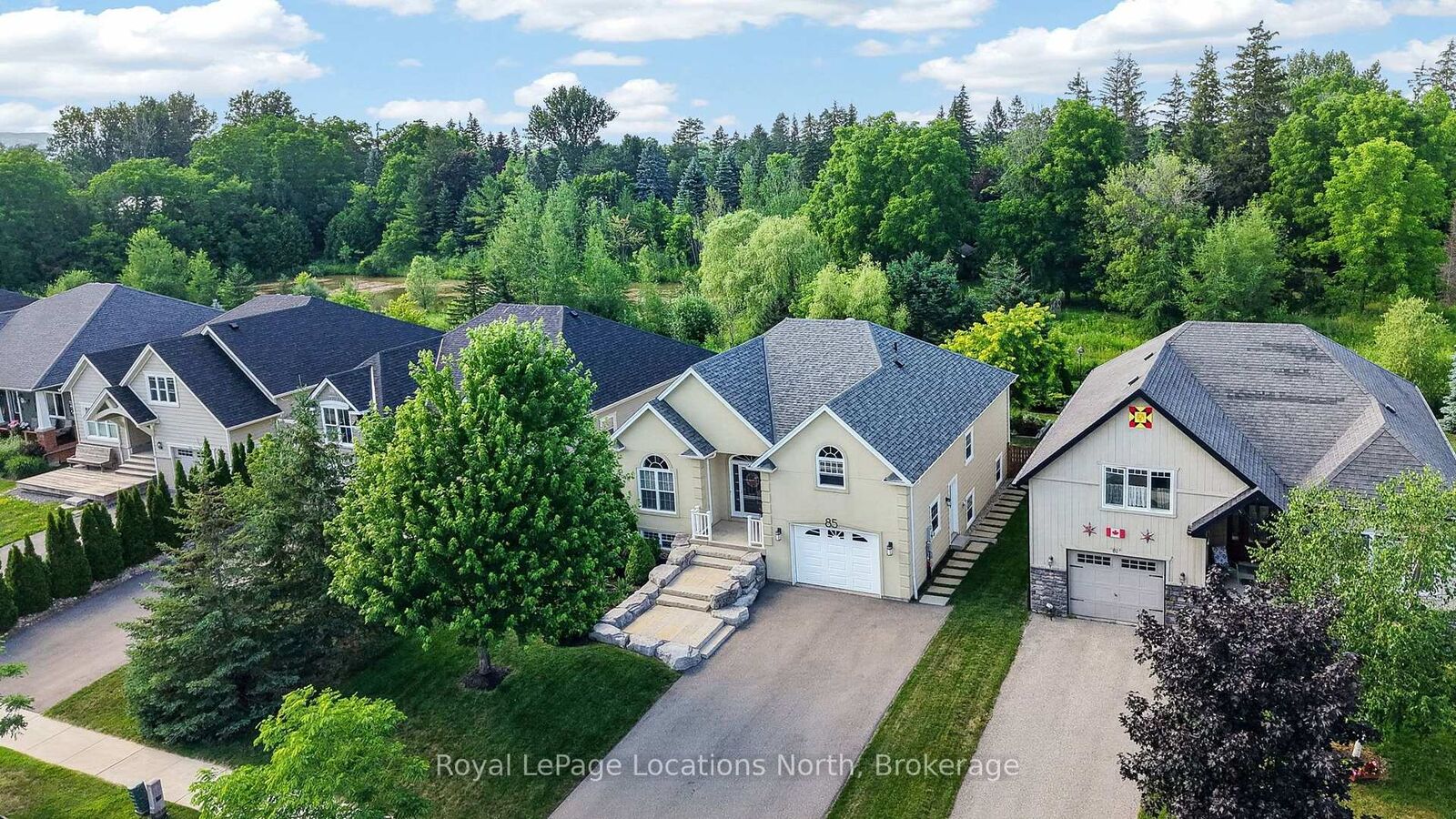 Property Photo:  85 Findlay Drive  ON L9Y 0G2 