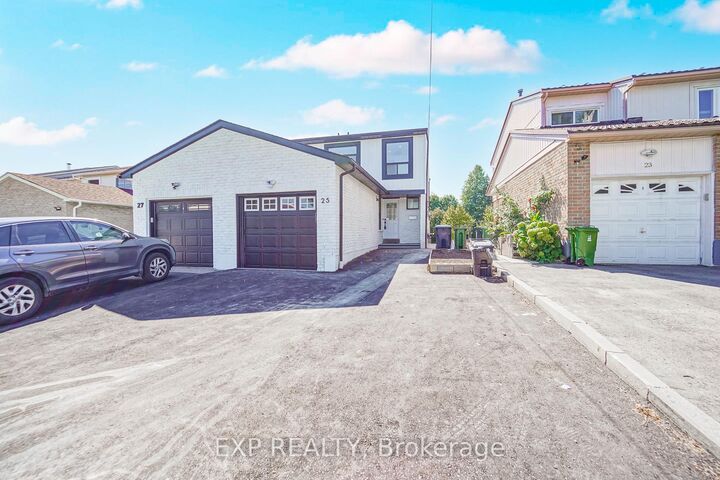 Property Photo:  25 Nabob Crescent  ON M1B 2Z1 