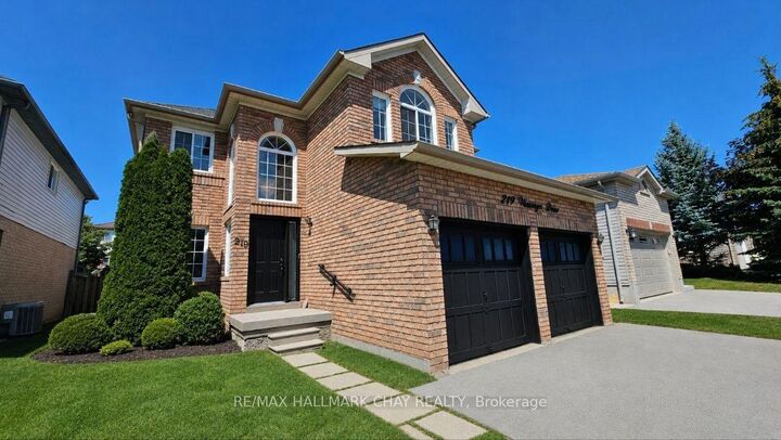 Property Photo: 219 Wessenger Drive ON L4N 8R4