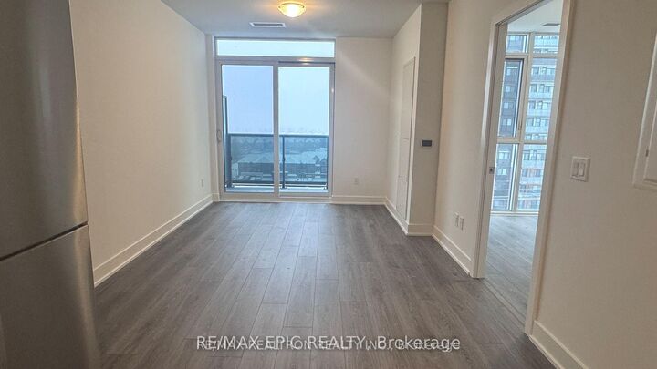 Property Photo: 2545 Simcoe Street N 913 ON L1L 0W3