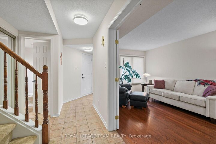 Property Photo:  70 College Circle  ON K1K 4R8 