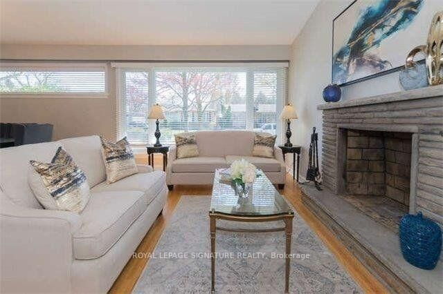 Property Photo: 12 Lacewood Crescent ON M3A 2Z4