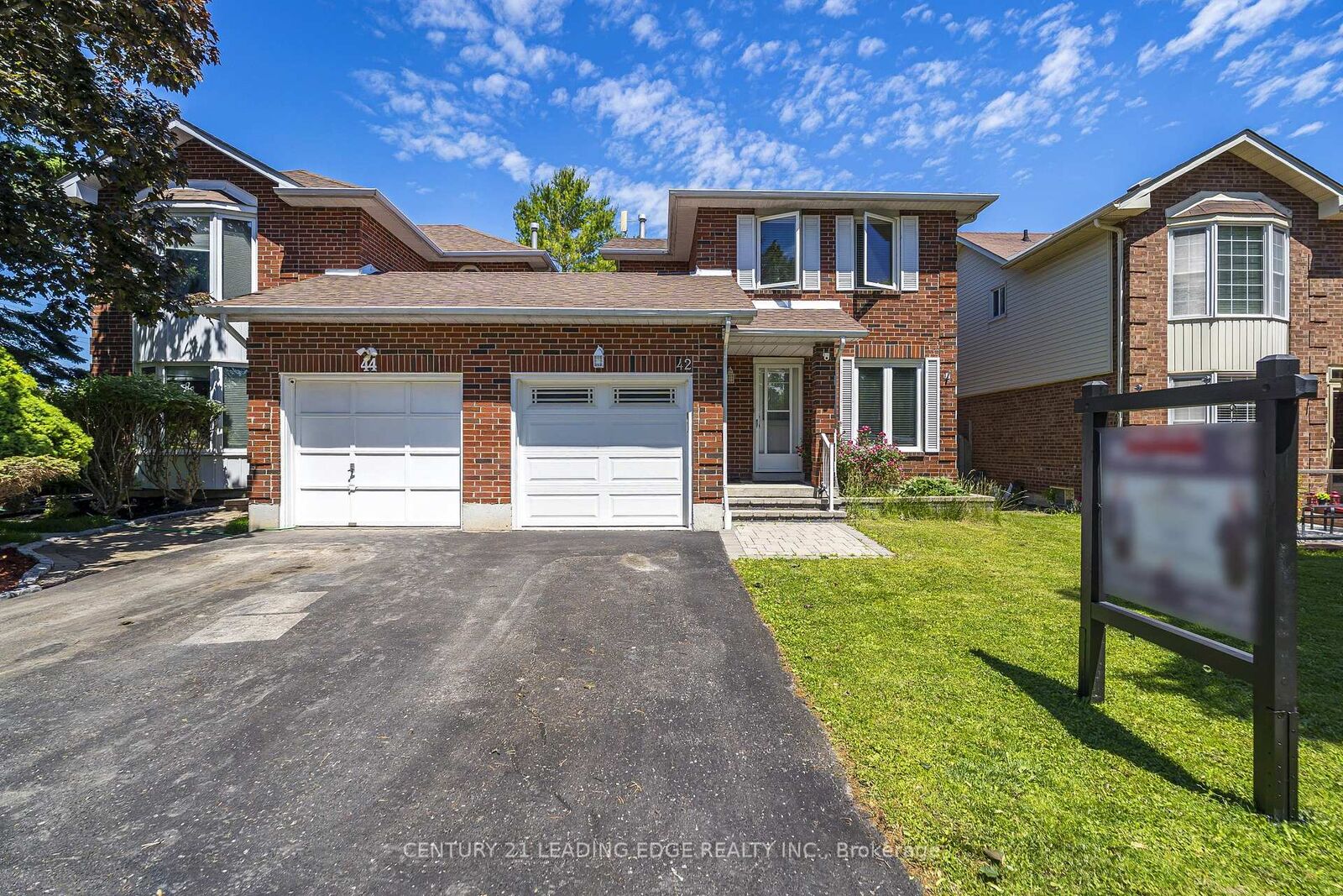 Property Photo: 42 Hewitt Crescent ON L1S 7A4