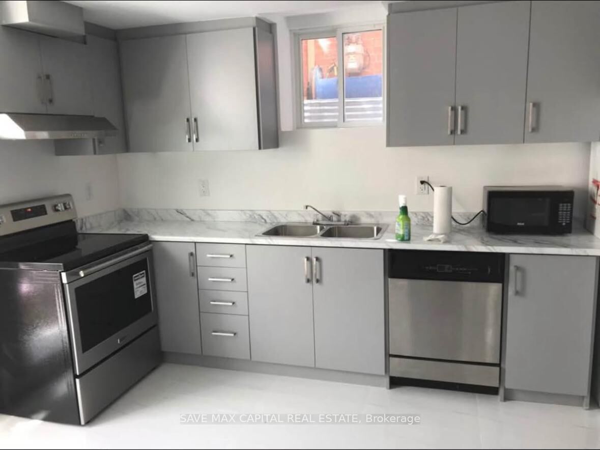 Property Photo:  28 Culture Crescent  ON L6X 4V4 