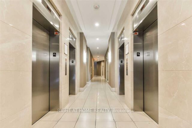 Property Photo:  275 Yorkland Road 1502  ON M2J 0B4 