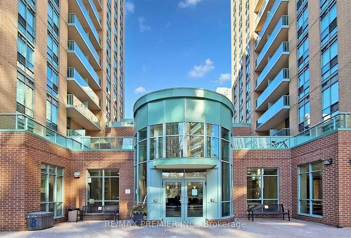 Property Photo: 22 Olive Avenue 1201 ON M2N 7G6