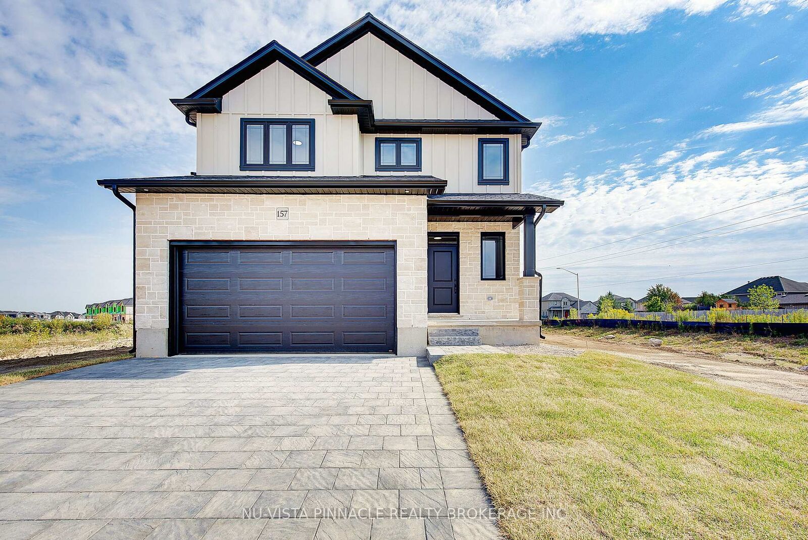 Property Photo:  10 Woodmere Path  ON N0M 2A0 