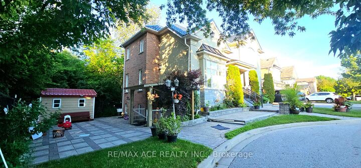 Property Photo:  25 Fawnridge Trail Bsmt  ON M1C 4Y9 