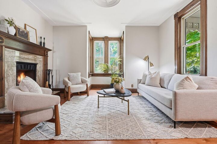 Property Photo:  1691 Franklin Boulevard  ON N3C 1P3 