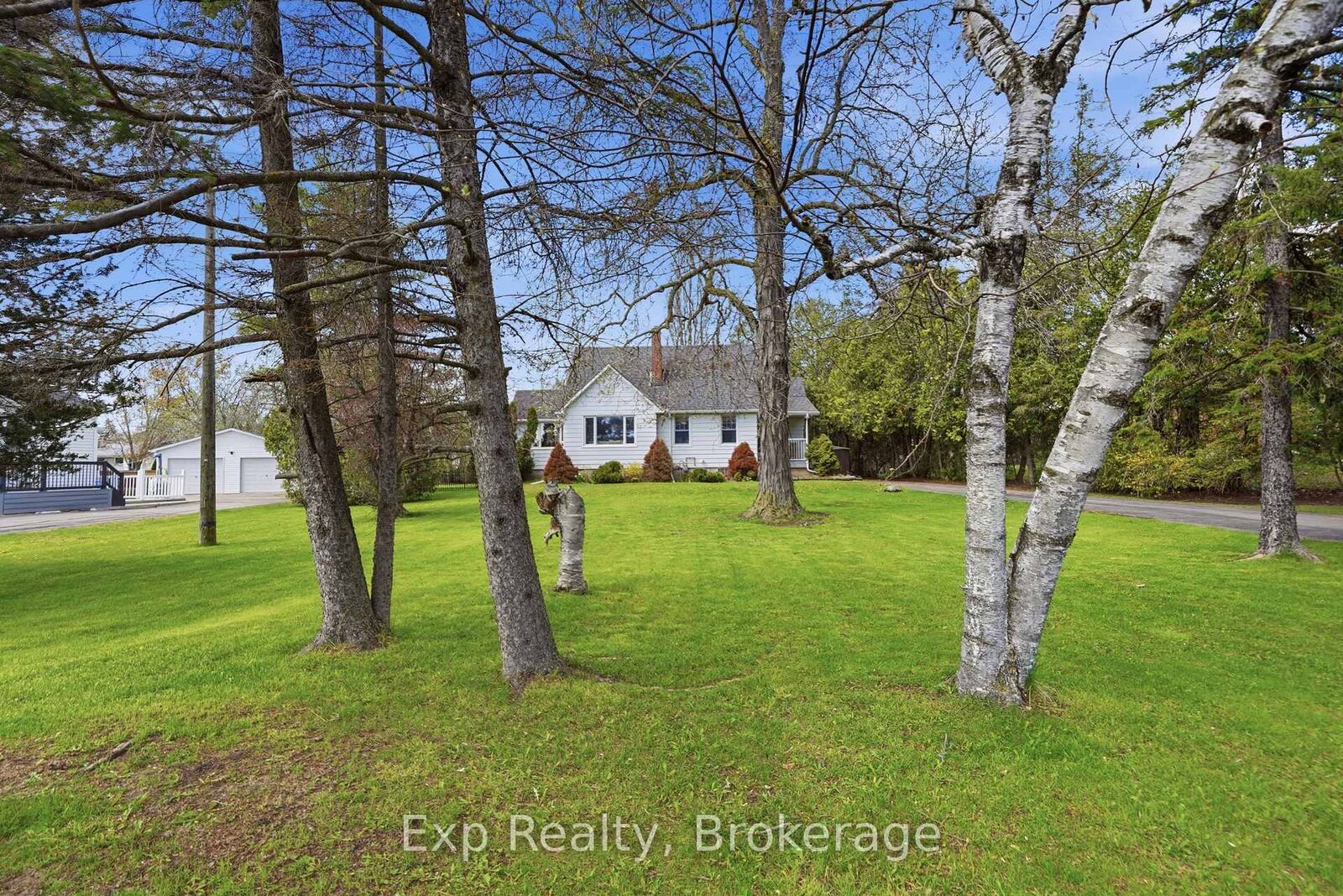 Property Photo: 74 Sidney Street ON K8P 3Y8