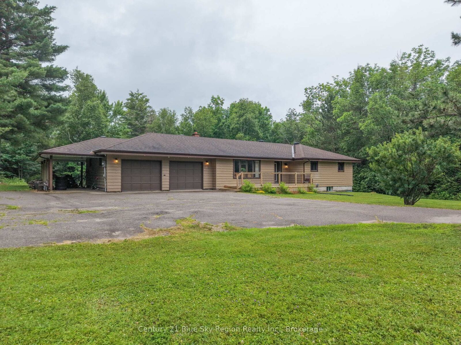 Property Photo:  1532 Highway 17 N/A E  ON P0H 2E0 