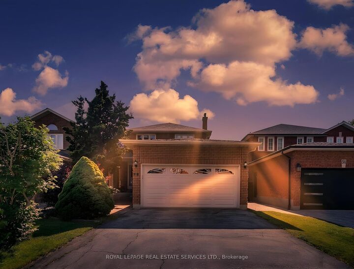 47 Velvet Crescent — photo 1