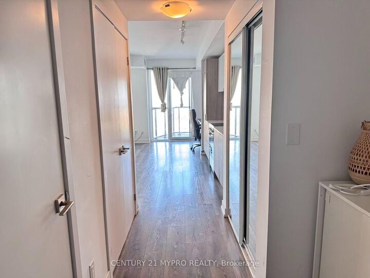 Property Photo:  159 Wellesley Street E 3403  ON M4Y 0H5 