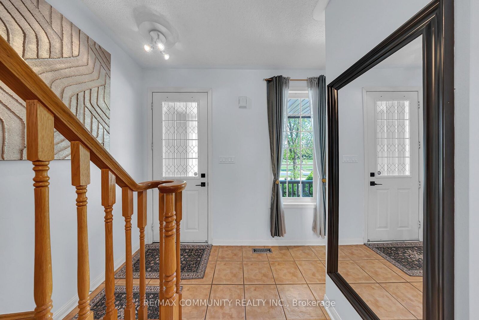 Property Photo: 65 White's Hill Avenue ON L6B 1C2