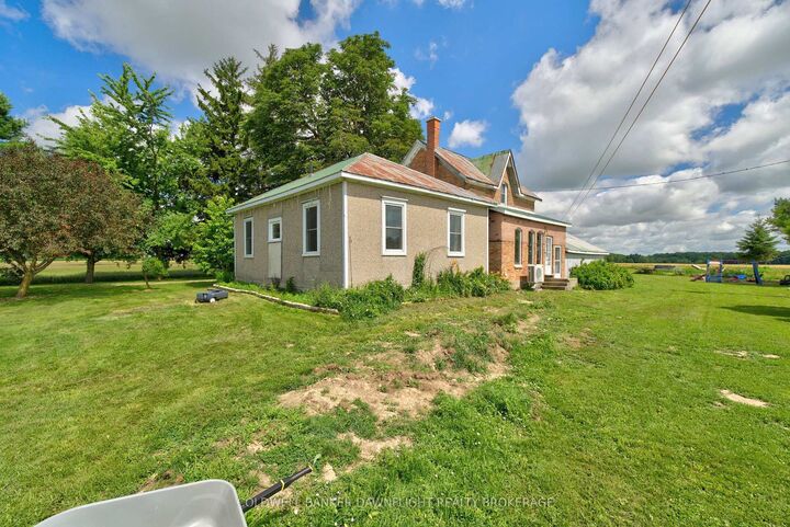 Property Photo:  5740 32 Line  ON N0K 1N0 