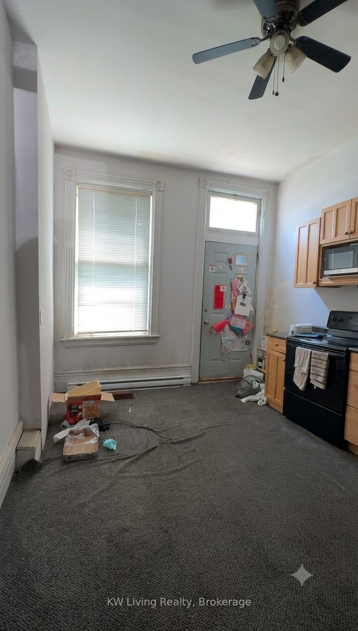 Property Photo:  27 McGill Street  ON M5B 2E7 