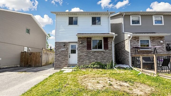 424 Chaleur Avenue — photo 1