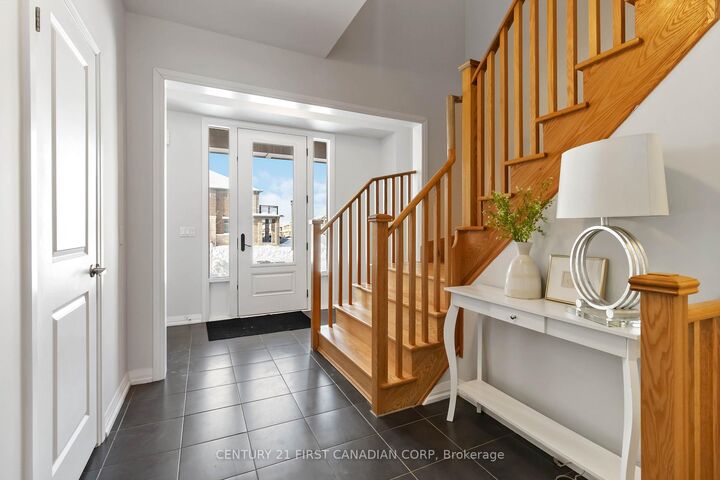 Property Photo:  844 Sobeski Avenue  ON N4T 0P2 