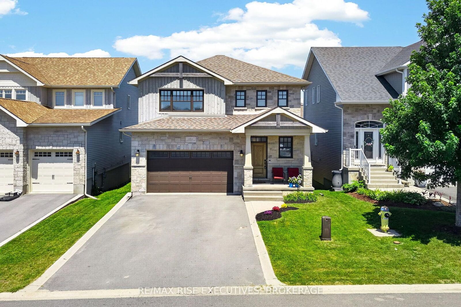 Property Photo: 1454 Evergreen Drive ON K7P 0N1