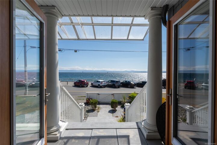 Property Photo:  338 Dallas Rd #1  BC V8V 1A8 