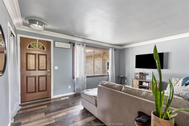 Property Photo: 371 Oak Street ON N0R 1A0