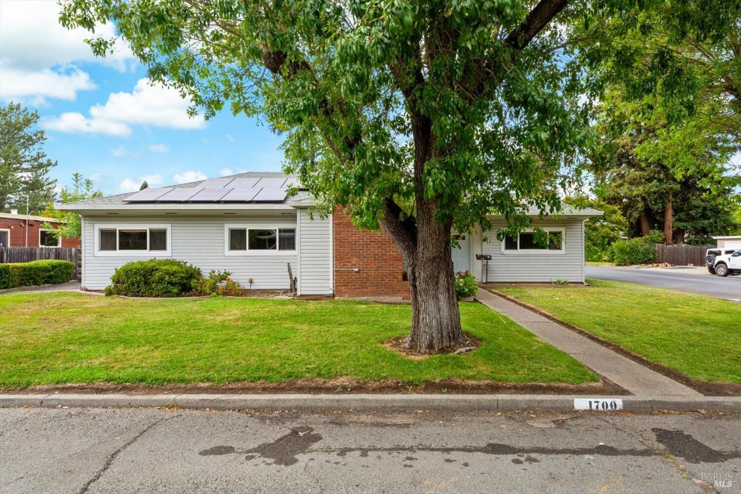 Property Photo:  1700 Sierra Avenue  CA 94558 