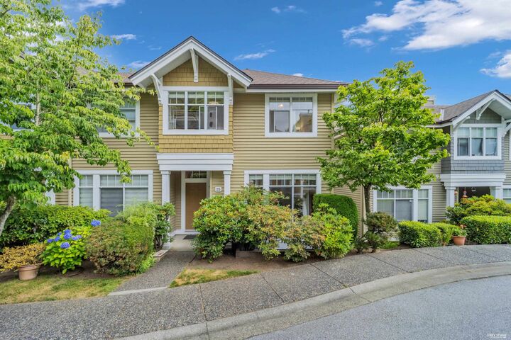 5298 Oakmount Crescent 25 — photo 1
