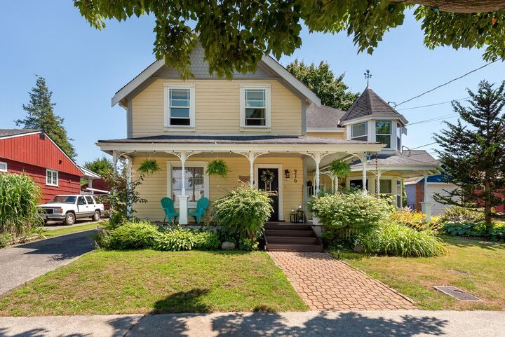Property Photo: 316 Durham Street BC V3L 1X3