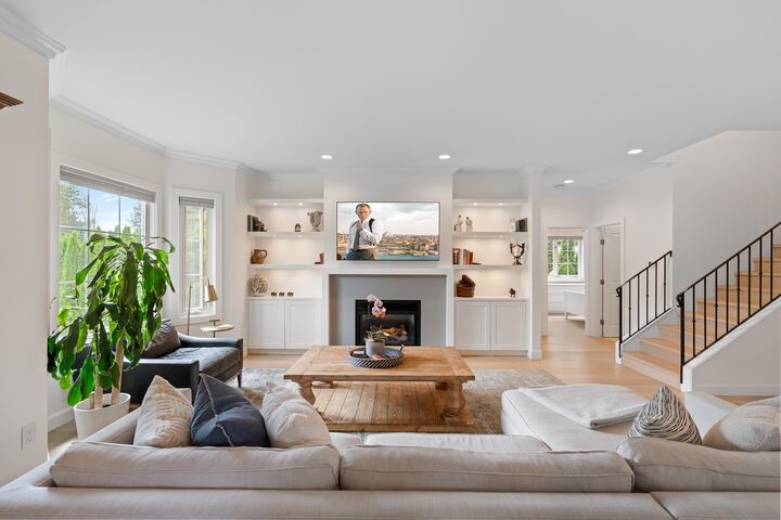 Property Photo: 1733 Fulton Avenue BC V7V 1S8