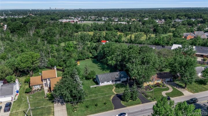Property Photo:  2350 Berg Road  NY 14218 