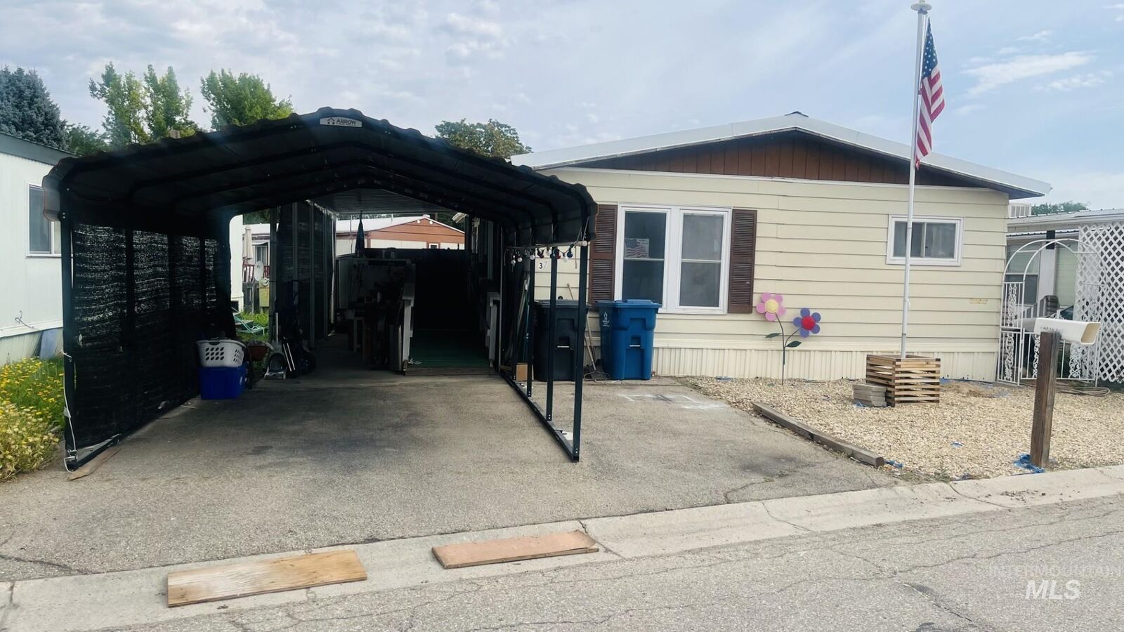 Property Photo:  2205 E Linden St 37  ID 83605 