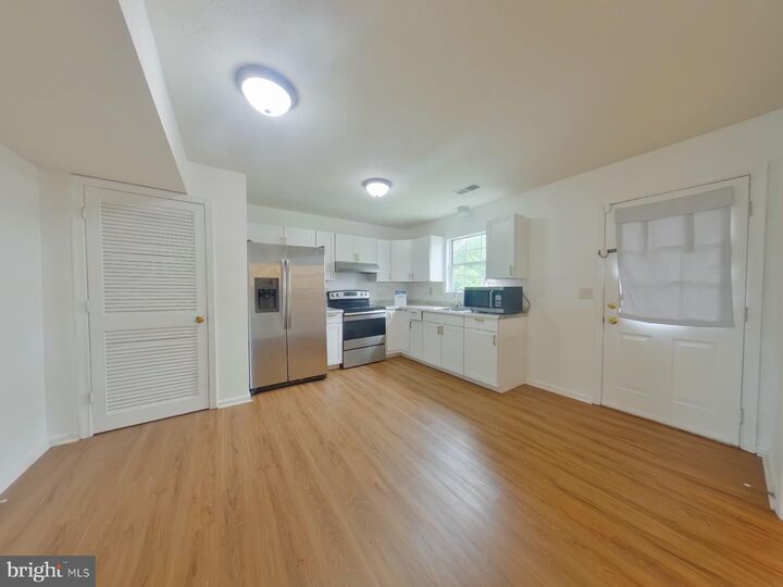 Property Photo: 118 Parkside Drive VA 22602