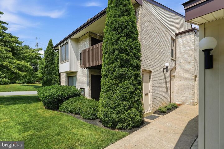 Property Photo: 1401 Raintree Lane 1401 PA 19355