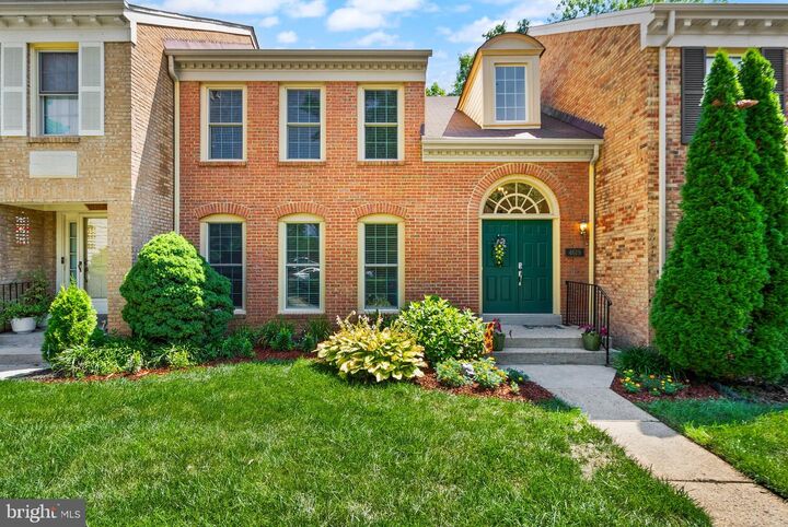 Property Photo: 4619 Luxberry Drive VA 22032