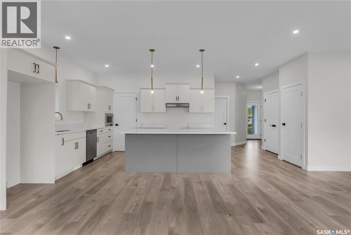 Property Photo:  119 Amisk Way  SK S7V 1W5 