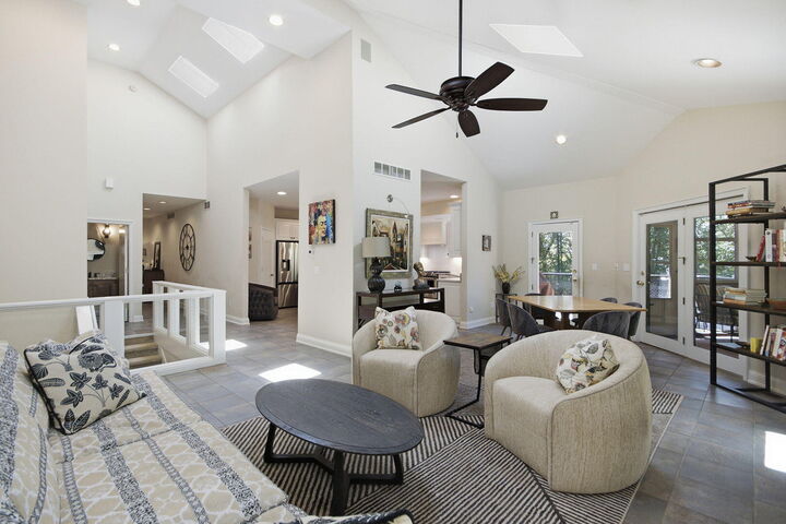 Property Photo:  1709 Glenbrook Ct  MO 65203 
