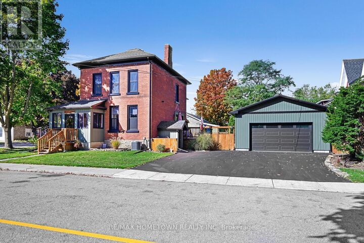 Property Photo:  198 James Street West  ON K0E 1T0 
