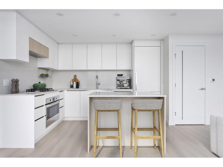 Property Photo:  13573 98A Avenue 1904  BC V3T 0X1 