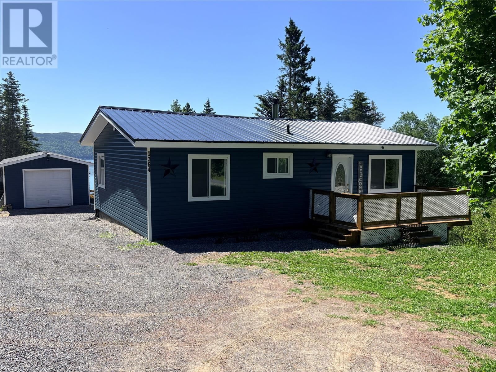Property Photo: 1364 Smith Sound Road NL A5A 3A2