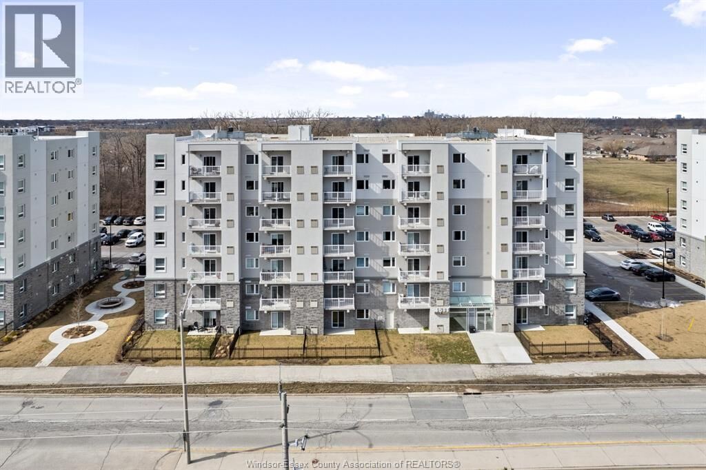 Property Photo:  1611 Banwell 416  ON N8P 1M9 