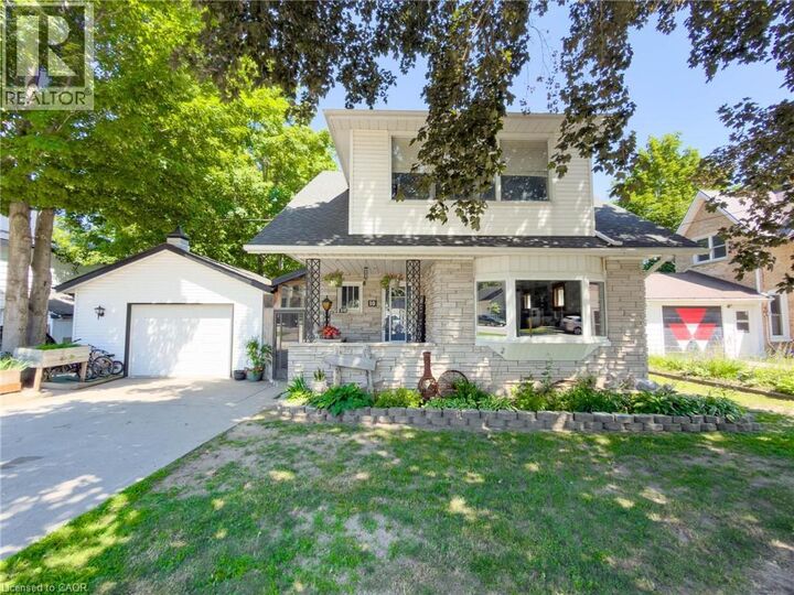 Property Photo:  10 Hillcrest Street West  ON N0G 2S0 
