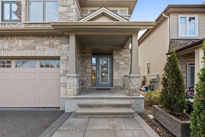 Property Photo: 122 Helen Rapp Way ON K1T 0N4