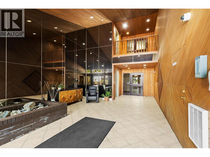 Property Photo: 983 Bernard Avenue 106 BC V1Y 6P7