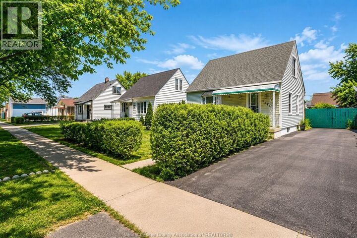 Property Photo: 1176 California Avenue ON N9B 2Z9
