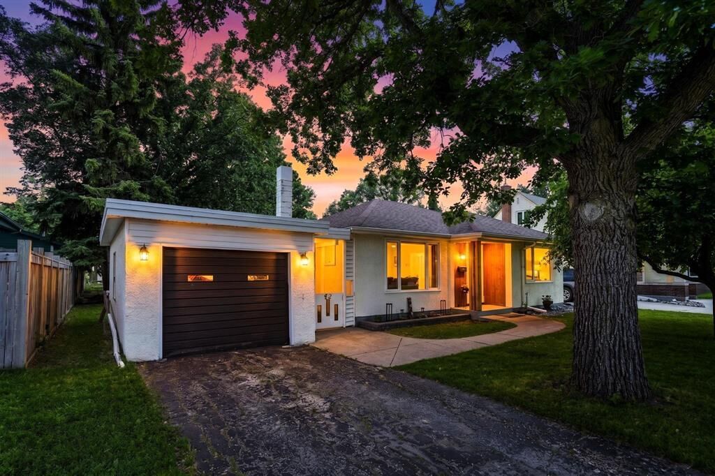 Property Photo: 42 Glen Avenue MB R2M 1V5