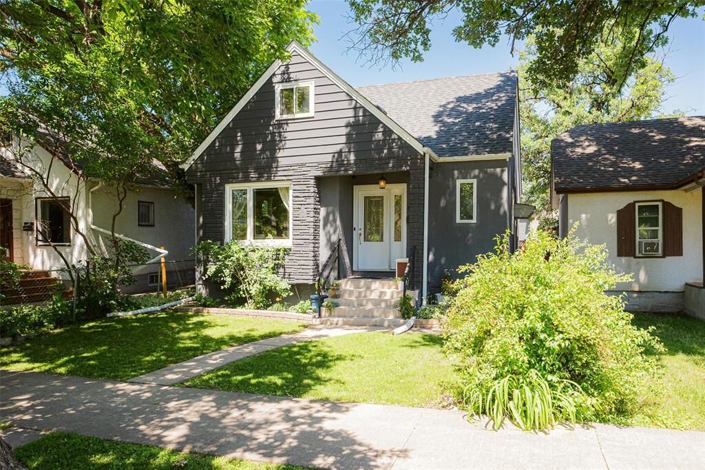 Property Photo: 583 Tremblay Street MB R2J 0N7