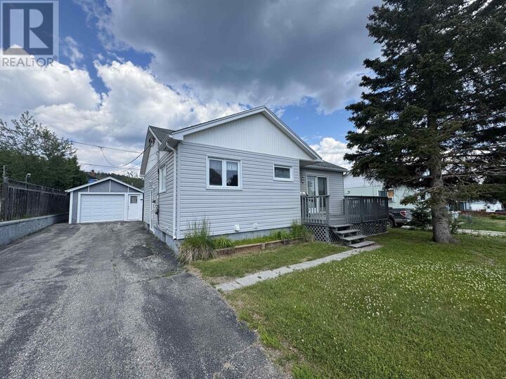 Property Photo: 96 Warbler Dr ON P0T 2C0